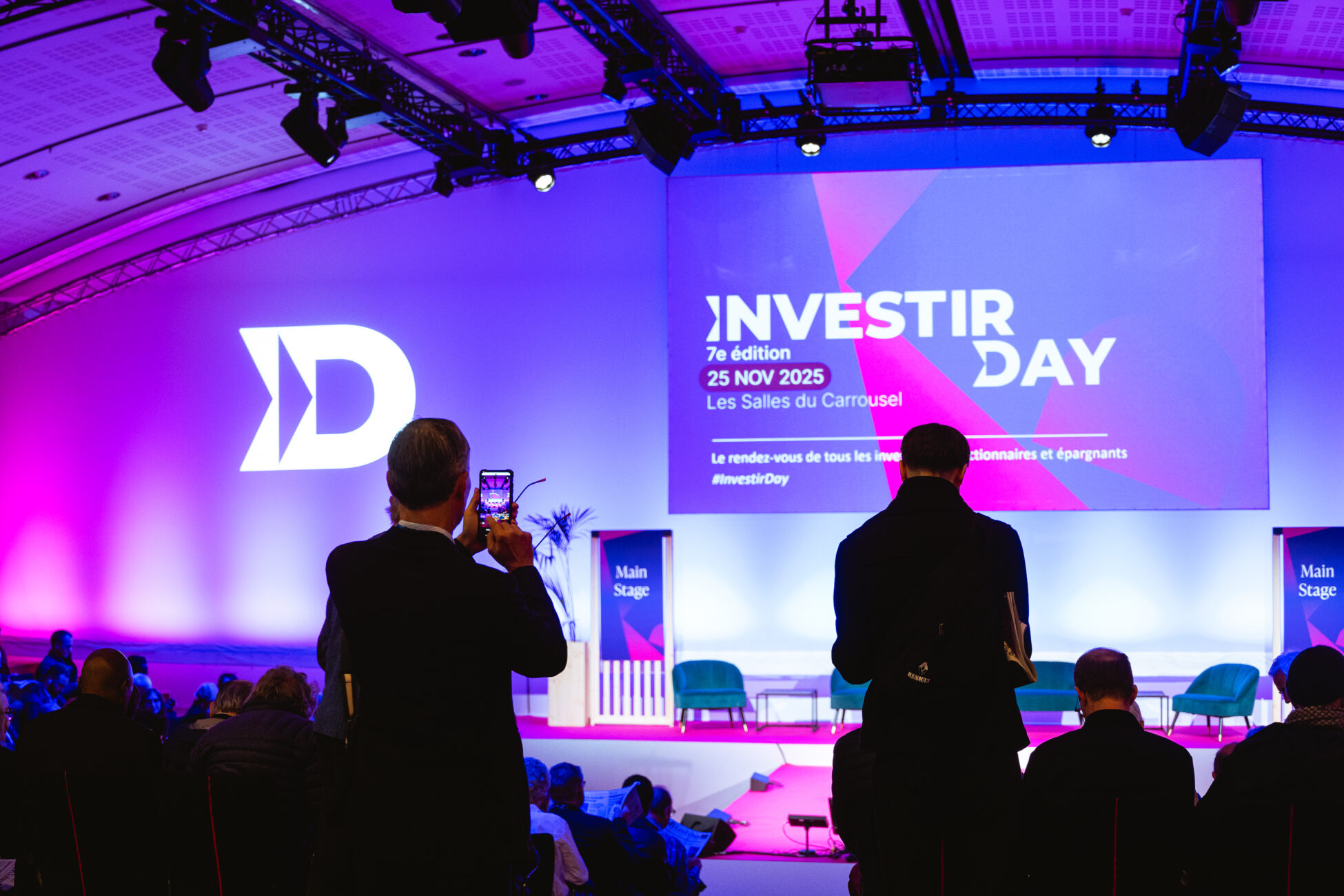 Attendees of the 2025 Investir Day
