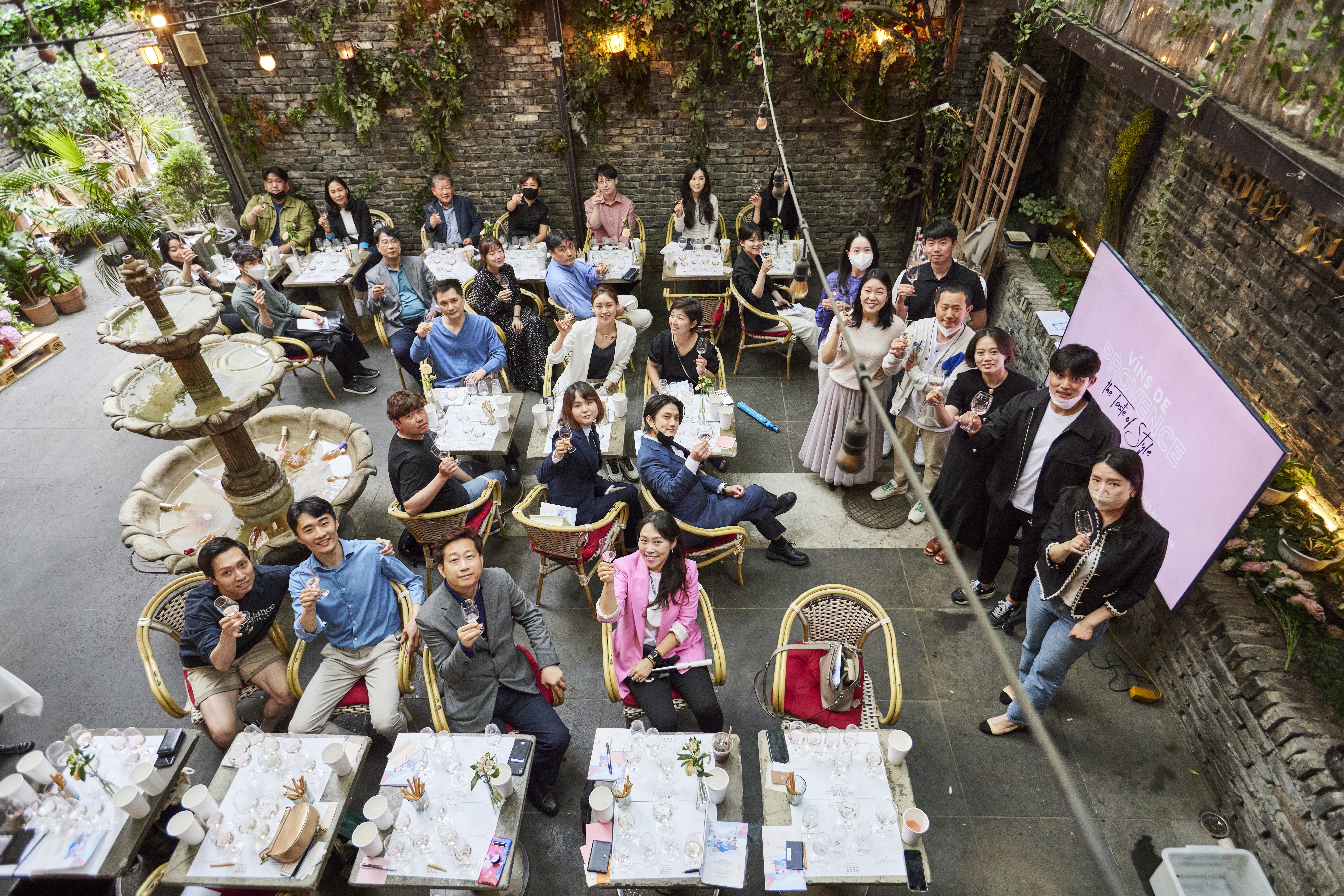 influencers and KOL during a Rosé wine tasting